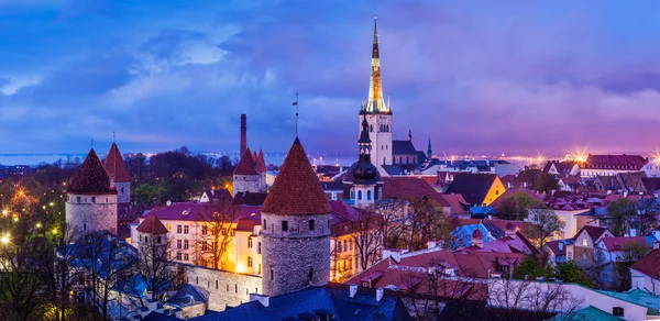 Tallinn středověké staré město panorama, Estonsko — Stock fotografie