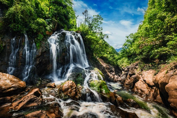 Katze-Katze-Wasserfall, Vietnam — Stockfoto