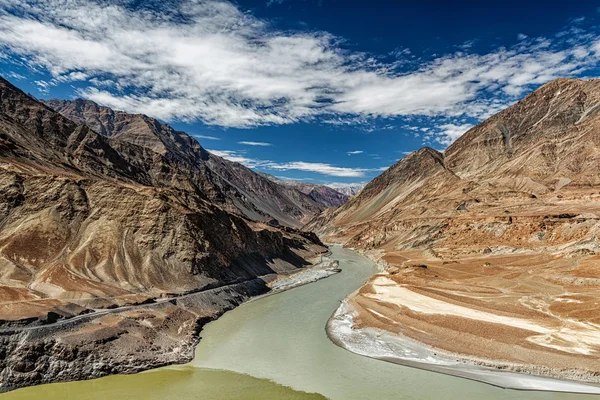 Confluence of Indus and Zanskar Rivers, Ladakh — Stock Photo, Image