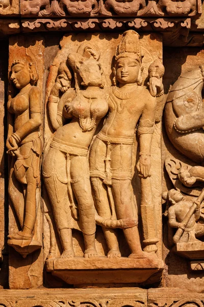 雕塑上 Adinath 耆那教寺庙，卡修拉荷 — 图库照片