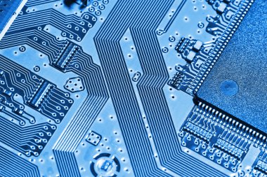 Elektronik devre kartı kapanıyor.