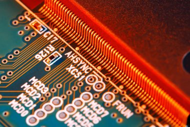 Elektronik devre kartı kapanıyor.