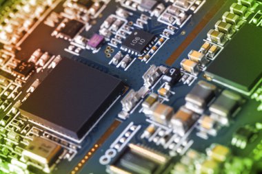 Elektronik devre kartı kapanıyor.