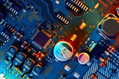 Elektronik devre kartı kapanıyor.