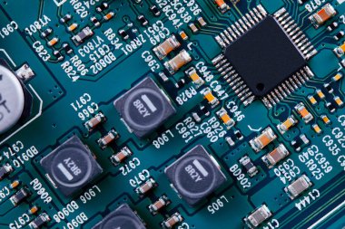 Elektronik devre kartı kapanıyor.