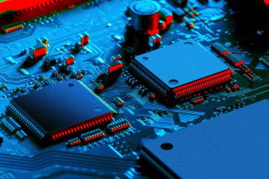 Elektronik devre kartı kapanıyor.
