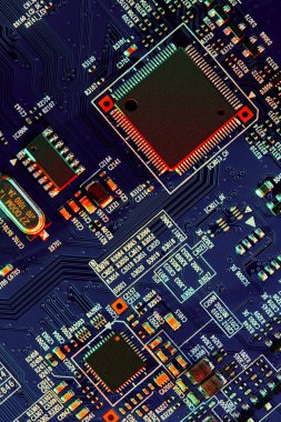 Elektronik devre kartı kapanıyor. 