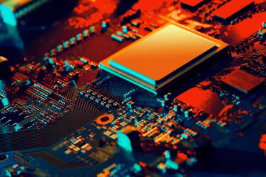 Elektronik devre kartı kapanıyor.