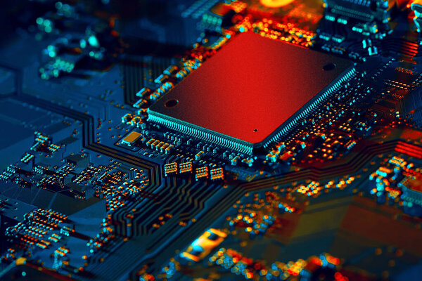 Электронная плата вблизи.