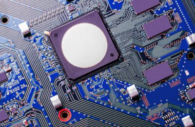 Elektronik devre kartı kapanıyor.