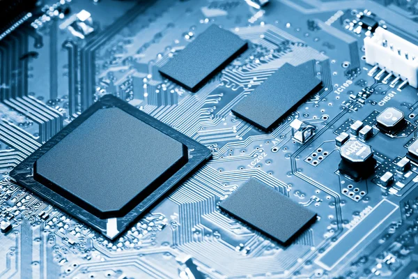 Elektronik devre kartı kapanıyor.