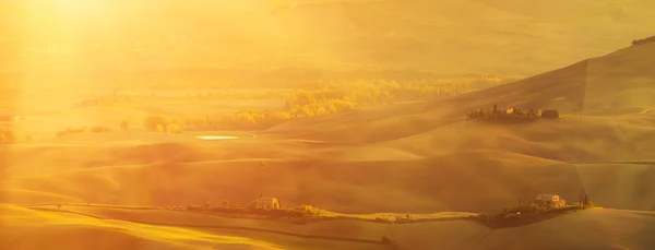 Wavy fields in Tuscany — Stock Photo, Image