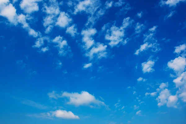 Cielo y nubes — Foto de Stock