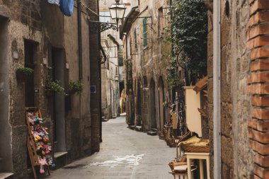 Pitigliano şehir sokağı