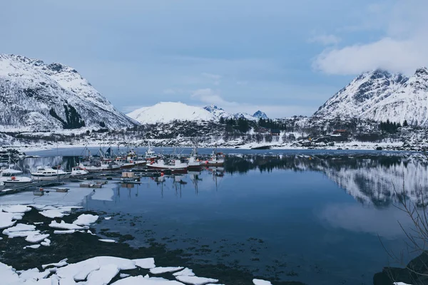 Inverno lago Noruega — Fotografia de Stock