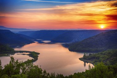 Krka Nehri 'nde gün doğumu
