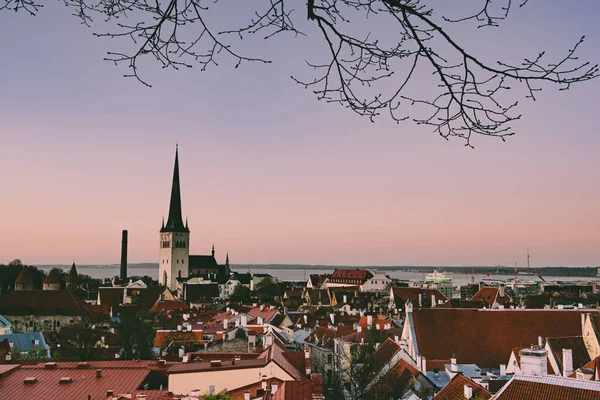 Tallinn 'de günbatımı