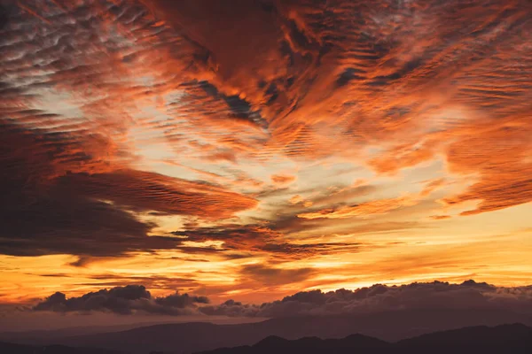 Paisagem de montanha incrível — Fotografia de Stock