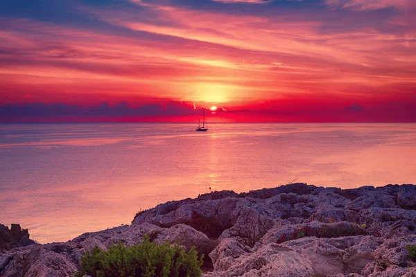 Nascer do sol no mar — Fotografia de Stock