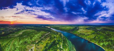 Kırsal yaz günbatımı