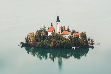 Kan Gölü, Slovenya