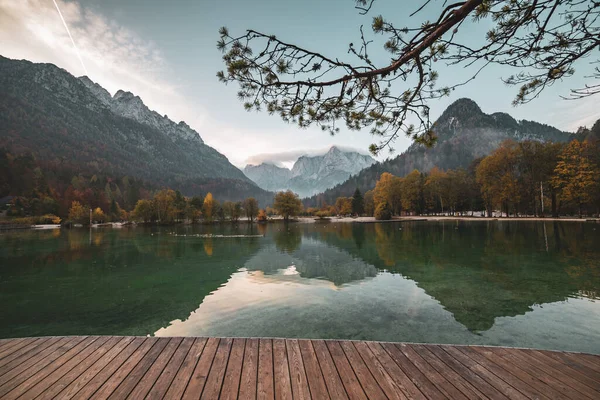 Jasna sjö, Slovenien — Stockfoto