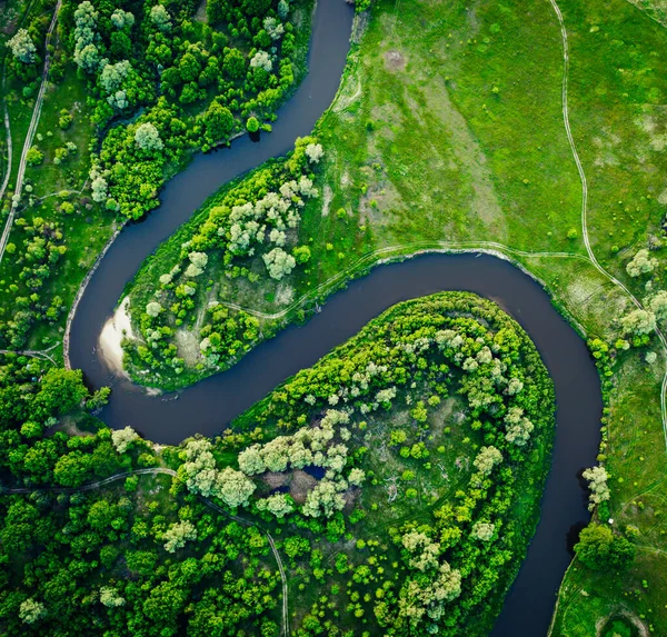 Ποταμός στα λιβάδια — Φωτογραφία Αρχείου