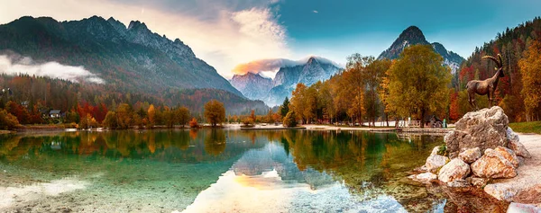 Jasna lake, Eslovénia — Fotografia de Stock