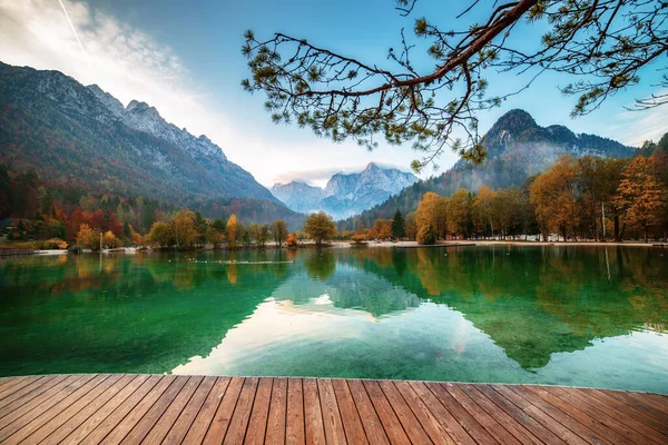 Jasna sjö, Slovenien — Stockfoto