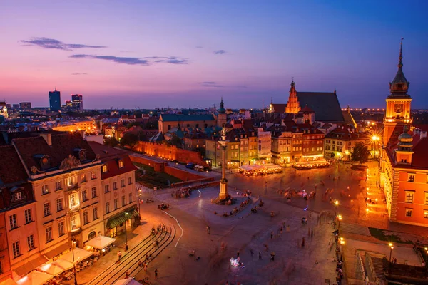Ville de Varsovie la nuit — Photo