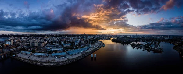 Sonnenuntergang über Dnipro — Stockfoto