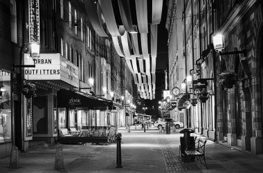 alışveriş caddesi