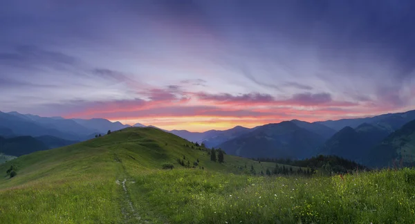 Horský západ slunce — Stock fotografie