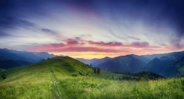 Berg zonsondergang — Stockfoto