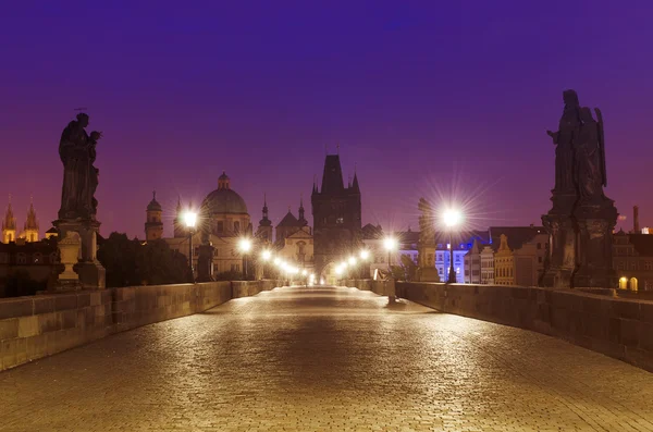 Prag 'daki Charles Köprüsü — Stok fotoğraf