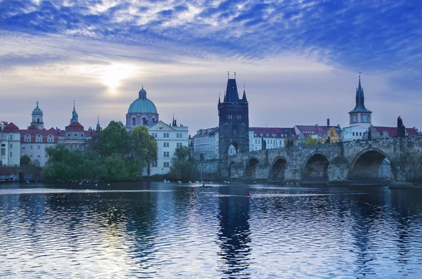 Praga al amanecer — Foto de Stock