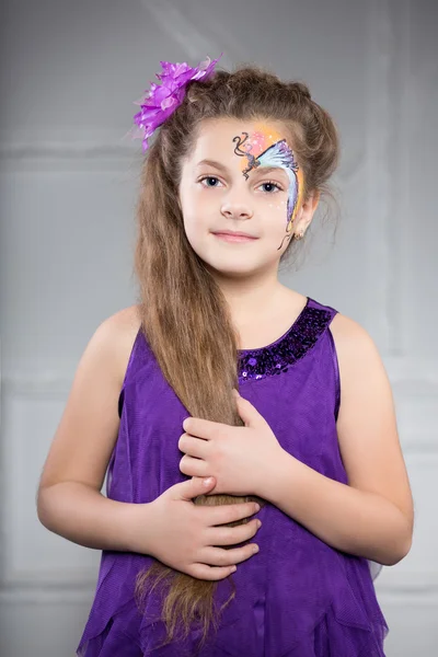 Portrait of young girl — Stock Photo, Image