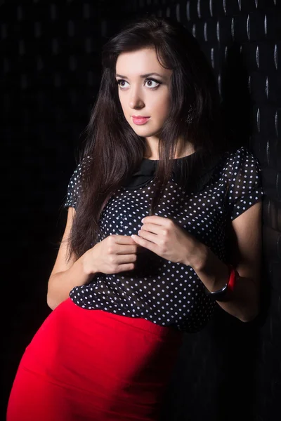 Retrato de la joven mujer reflexiva — Foto de Stock