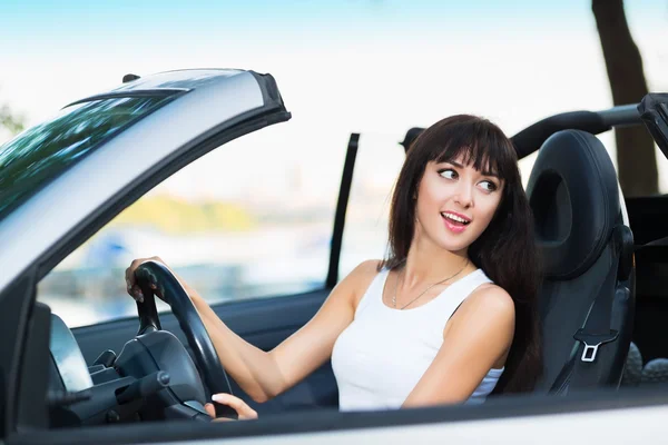 Young smiling woman — Stock Photo, Image