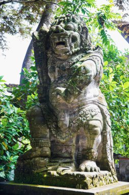 Geleneksel balerin tanrı heykeli. Ubud, Bali Adası, Endonezya