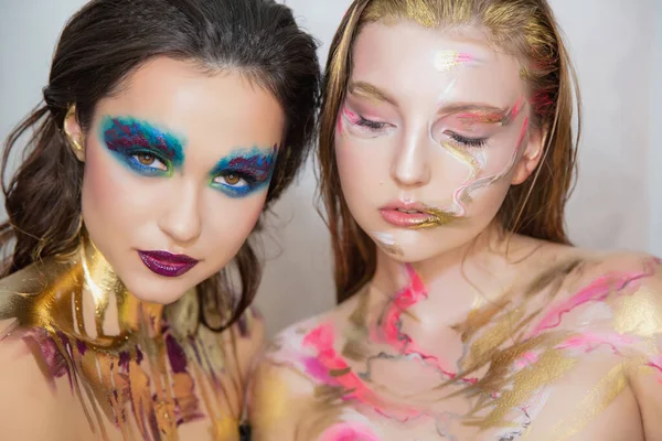 Two Pretty Young Women Creative Make Face Posing Studio — Stock Photo, Image
