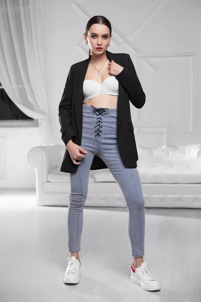 Cute Woman Wearing Jacket Bra Jeans Posing Studio Fotos De Bancos De Imagens