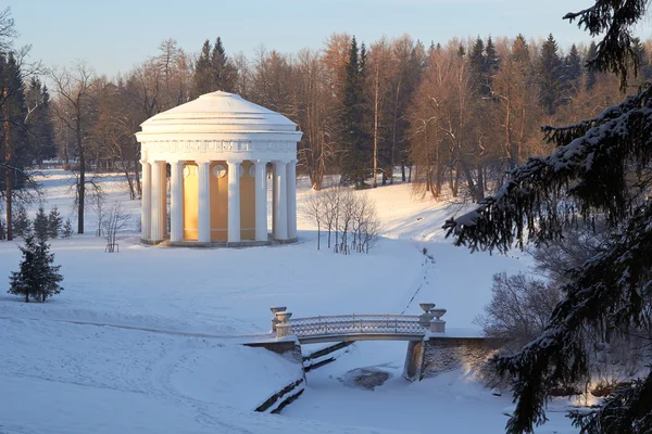 Chrám přátelství zimní slunečný den Pavlovsk, Rusko Stock Fotografie