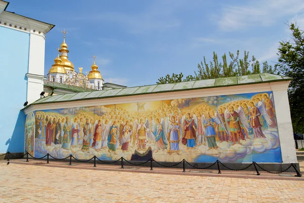 Pintura de parede de beleza de St. Michaels Golden-cúpula mosteiro catedral, Kiev, Ucrânia — Fotografia de Stock