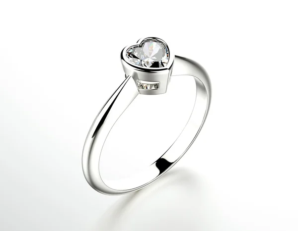 ハート型のダイヤモンド付きリング — ストック写真