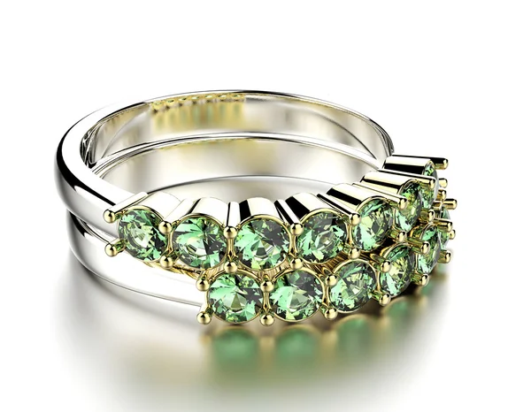 Anel de noivado dourado com esmeralda — Fotografia de Stock