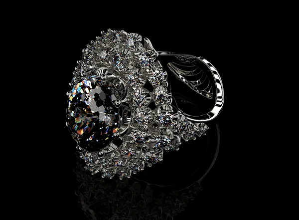 Bellissimo anello con diamante — Foto Stock