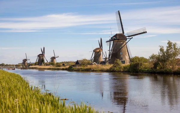 Traditional Dutch Windmills Reflected Water Surface Canal Outdoor Scene Famous — Stock Photo, Image