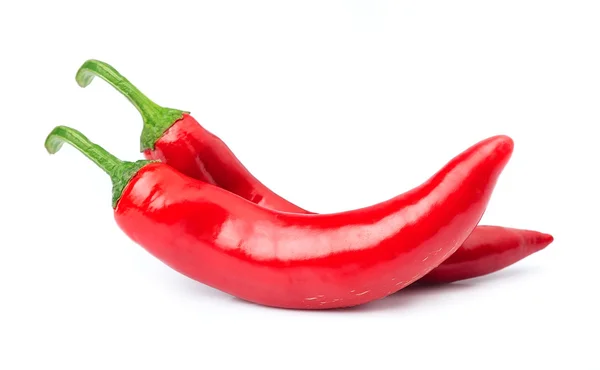 Chili peppar på vit bakgrund — Stockfoto