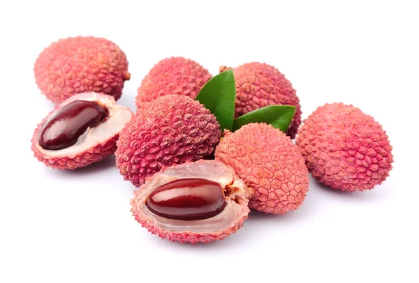 Fructe de lichees dulci cu frunze — Fotografie, imagine de stoc